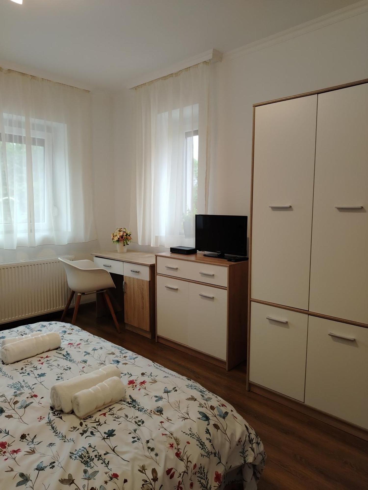 Kaptárkő Apartmanház Demjén Exterior foto